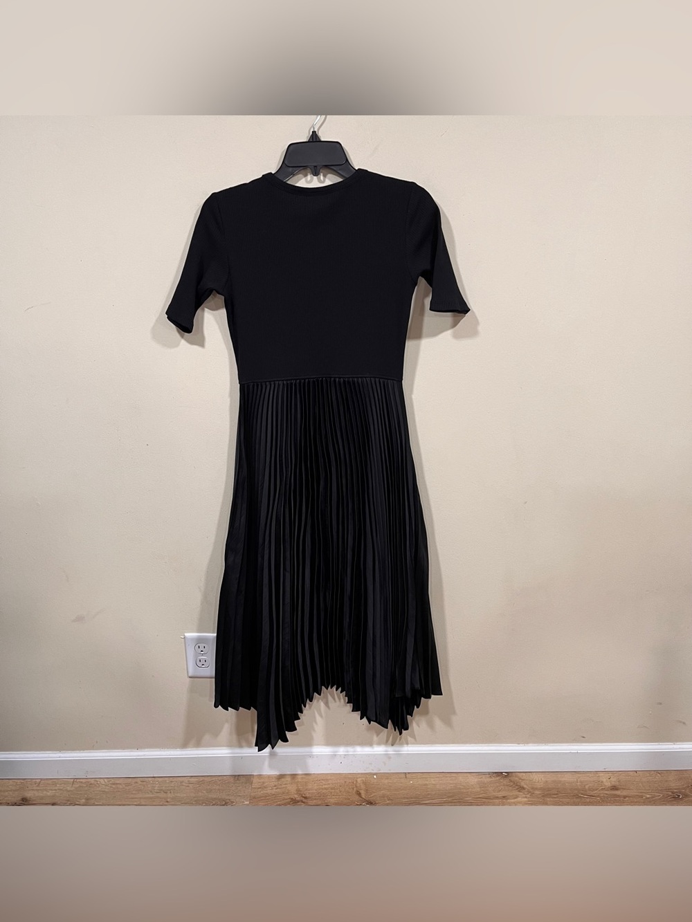 NWT GAP Women's Satin Pleated Short Sleeve Midi Dress black small petite modest - Picture 7 of 7